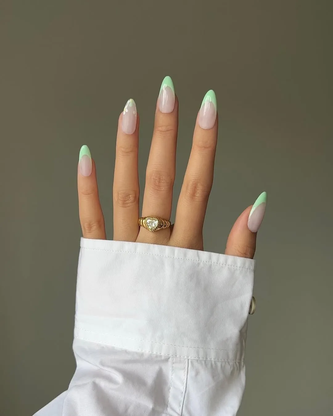 Mint Green & Soft Pastels nails